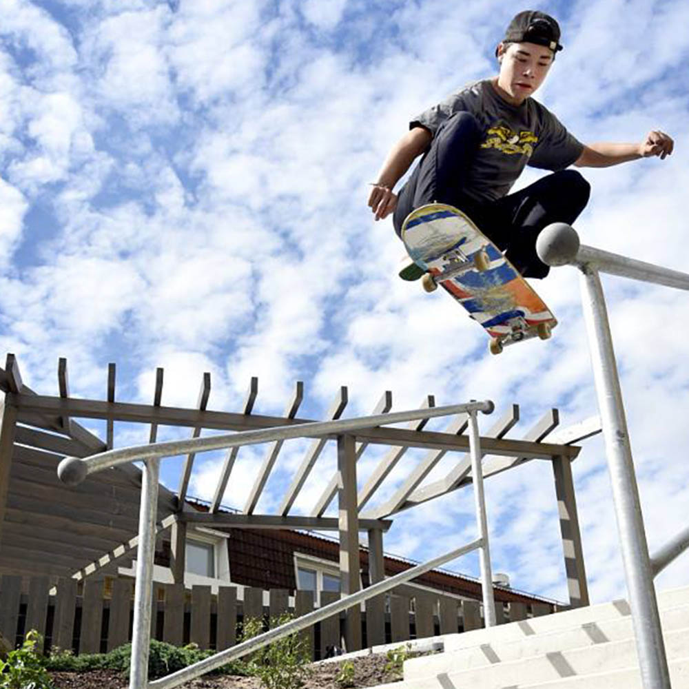 Miki Lund Eriksen skate entusiast 1000x1000 pxl